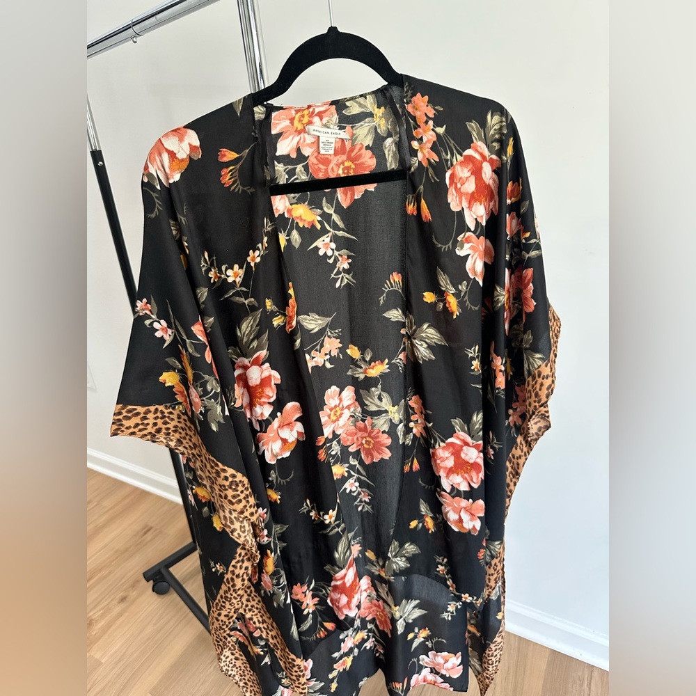 American Eagle Outfitters Floral and Leopard print Kimono